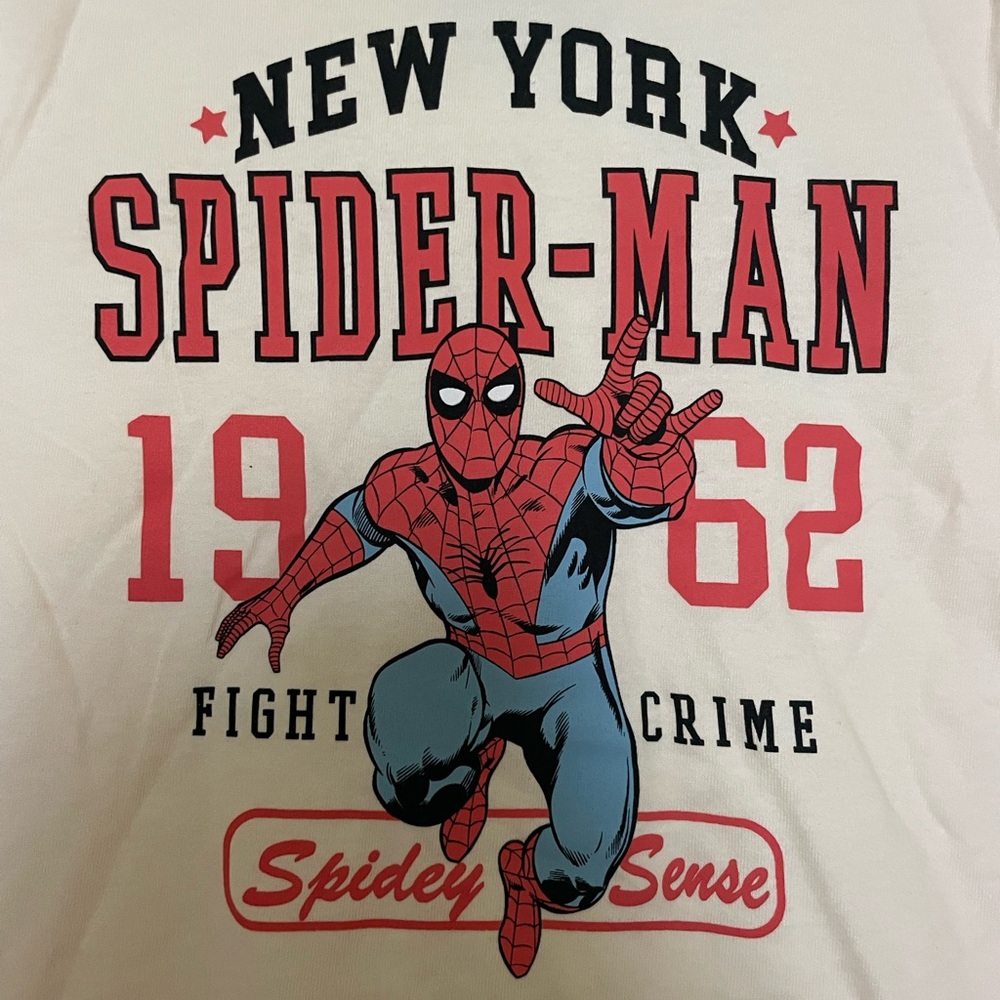 NWT Women's Crew Neck Marvel Spider-Man Shirt